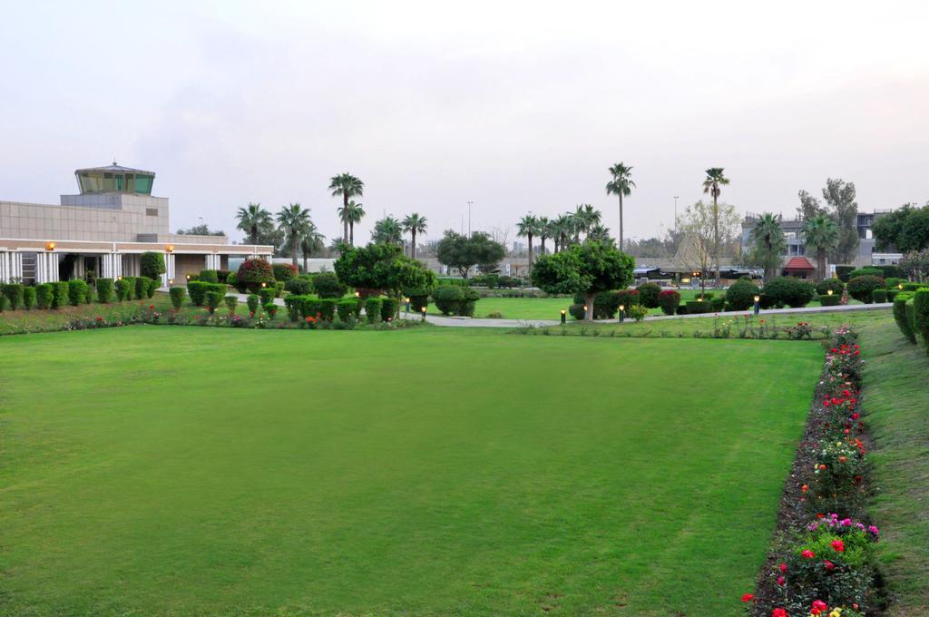 Royal Tulip Alrasheed Hotel Baghdād Eksteriør billede